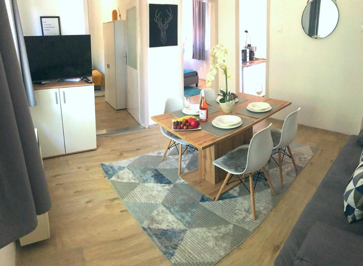 Belvarosi Lux Apartman Vásárosnamény エクステリア 写真